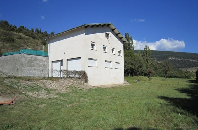 Maison T4 de 95 m² environ sis Le Village – 05140 LA FAURIE Maison T4 de 95 m² environ sis Le Village – 05140 LA FAURIE