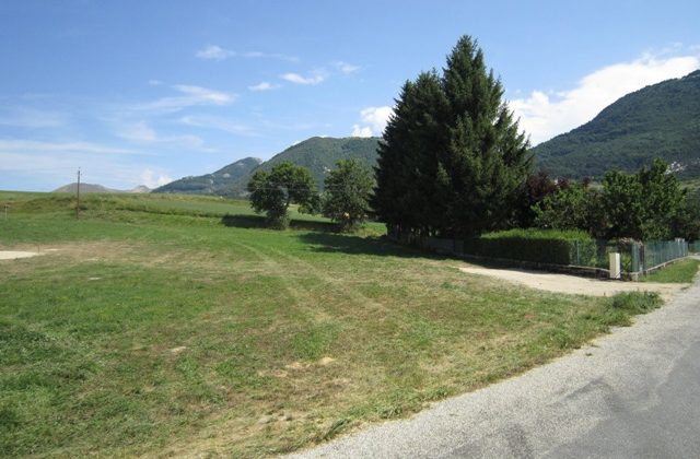 Terrain constructible et viabilisé – T1432 Terrain constructible et viabilisé – T1432
