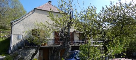 Maison – m1402 Maison – m1402