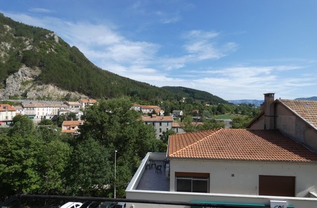 Appartement T3/4 – SERRES – LOC 303 Appartement T3/4 – SERRES – LOC 303