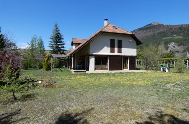 Maison – m1401 Maison – m1401