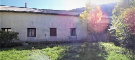 Maison de plain-pied avec terrain et dépendance – m1502 – ST JULIEN EN BEAUCHENE Maison de plain-pied avec terrain et dépendance – m1502 – ST JULIEN EN BEAUCHENE