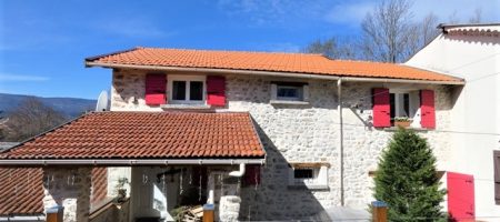 Maison de village sans travaux – Garage – Terrasse – Caves – m1700 – ASPREMONT 05140 Maison de village sans travaux – Garage – Terrasse – Caves – m1700 – ASPREMONT 05140