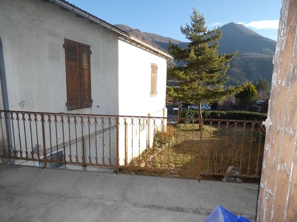 Local commercial VEYNES (05400) BUECH DEVOLUY IMMO