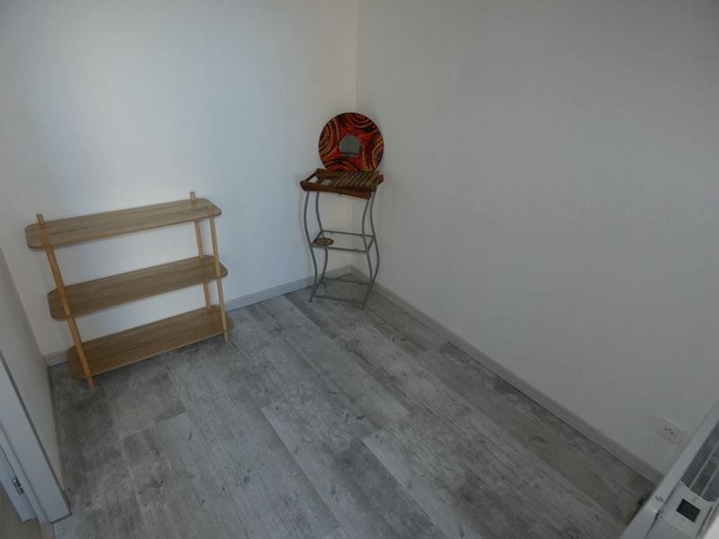 Local commercial SERRES (05700) BUECH DEVOLUY IMMO