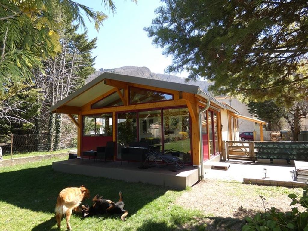 Maison de plain pied VEYNES (05400) BUECH DEVOLUY IMMO