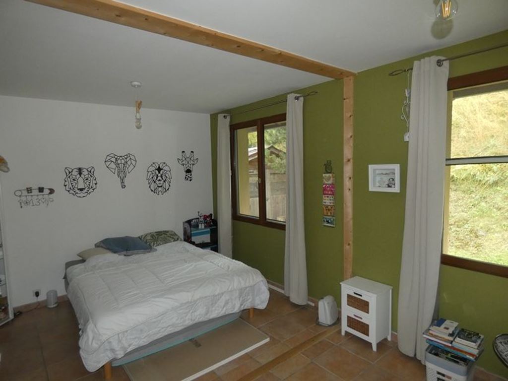 Maison de plain pied ST LAURENT DU CROS (05500) BUECH DEVOLUY IMMO