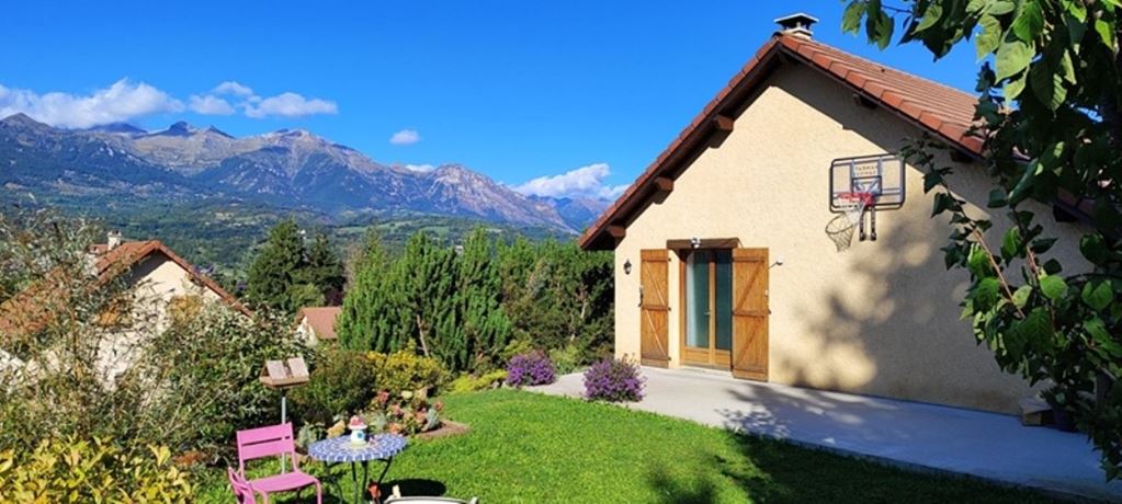 Maison de plain pied ST LAURENT DU CROS (05500) BUECH DEVOLUY IMMO