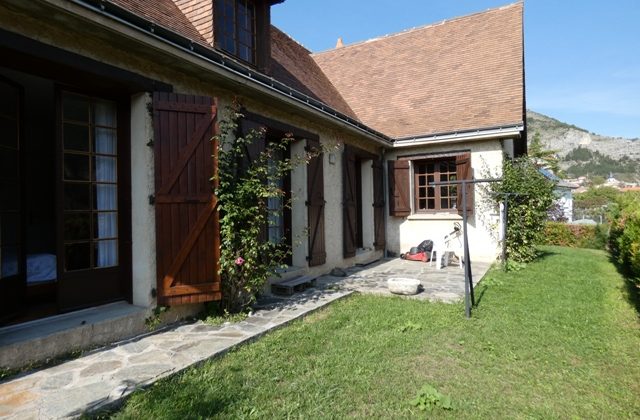 Villa traditionnelle – m1523 Villa traditionnelle – m1523