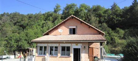 Maison avec garage et jardin – m1605 Maison avec garage et jardin – m1605