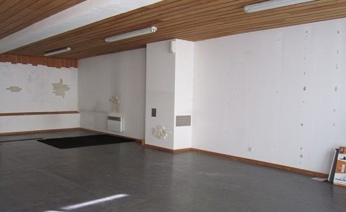Appartements + Locaux commerciaux – À rénover – A1640 – SERRES 05700