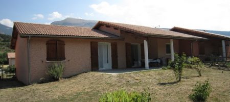 Maison mitoyenne – LA FAURIE – LOC 334 Maison mitoyenne – LA FAURIE – LOC 334