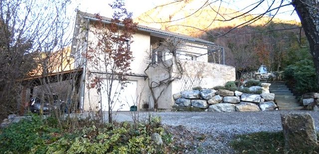 Villa sur terrain clos – m1735 – Proche VEYNES