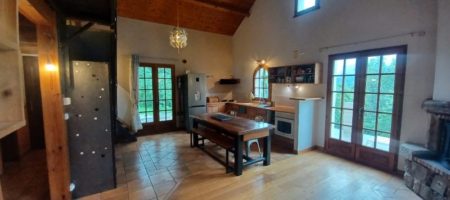 Maison indépendante meublée T2/3 + jardin – LOC 351 – ASPRES/BUËCH Maison indépendante meublée T2/3 + jardin – LOC 351 – ASPRES/BUËCH