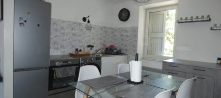 Appartement T3 avec balcon, cave et grenier – A1813 – VEYNES 05400 Appartement T3 avec balcon, cave et grenier – A1813 – VEYNES 05400