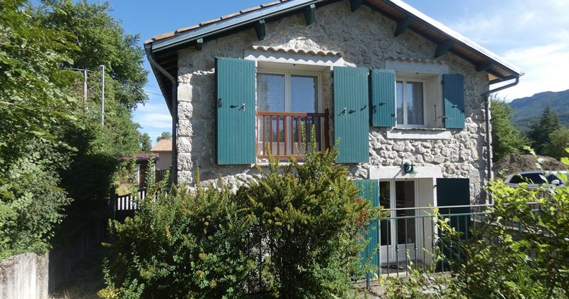 Maison indépendante sans travaux – Jardin – m1789 – A 5mn d’ASPRES/BUËCH Maison indépendante sans travaux – Jardin – m1789 – A 5mn d’ASPRES/BUËCH