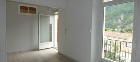 Appartement T3/4 avec balcon, cave et jardin – LOC190 – VEYNES Appartement T3/4 avec balcon, cave et jardin – LOC190 – VEYNES